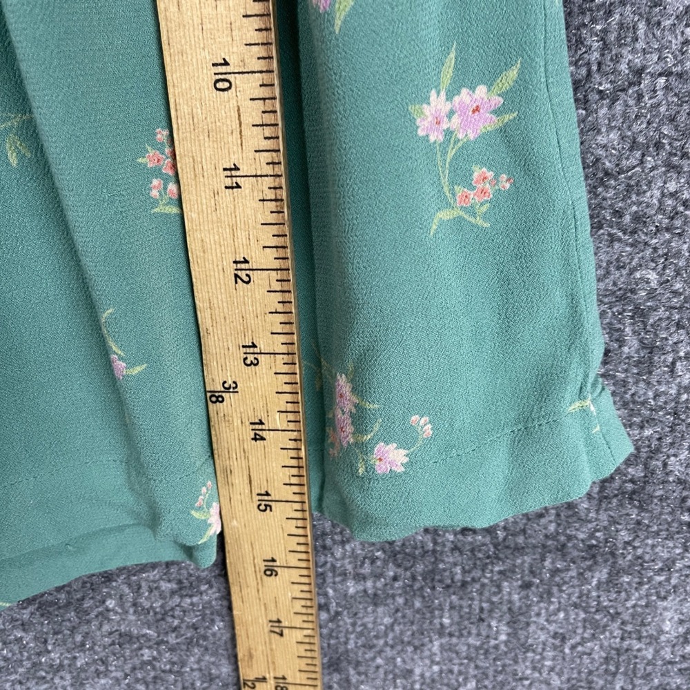 NEW American Eagle Floral Shorts Size M Green New Smocked Waist Viscose - Picture 6 of 9